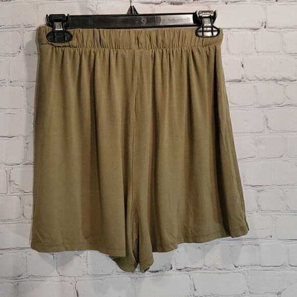 ASOS design olive green shorts - Picture 4 of 6